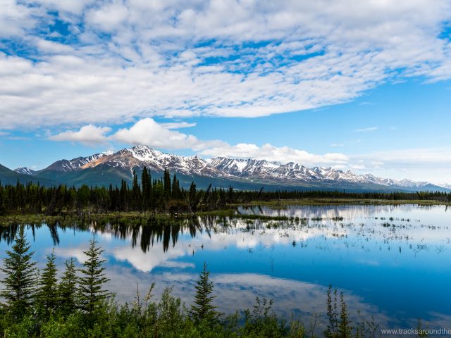 Alaska: crystal clear rivers, icy streams and huge glaciers