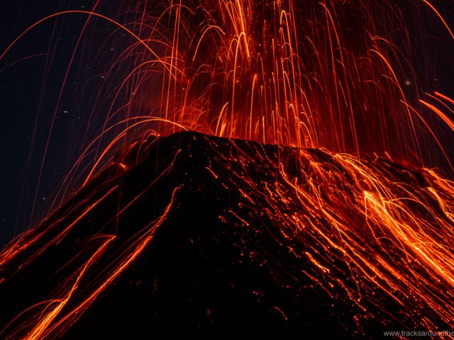 Guatemala Highlights: Active Volcanoes and colonial Antigua